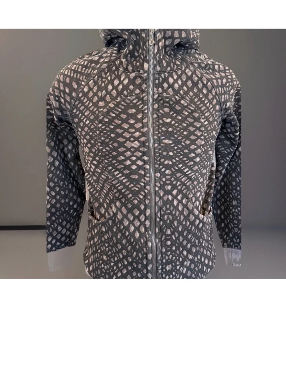 LULULEMON Scuba Zip Hoodie Size 10 FLAW ON 1 ELBOW, Simply Lace/Dark Slate Black